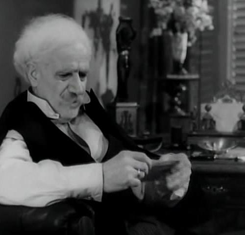 Вагарш Вагаршян : армянский советский актёр и театральный режиссёр