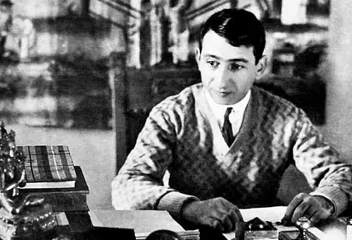 Егише Чаренц — голос армянской поэзии