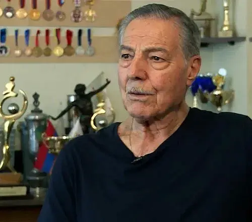 Альберт Азарян — легендарный армянский и советский гимнаст, один из символов спортивной славы Армении.