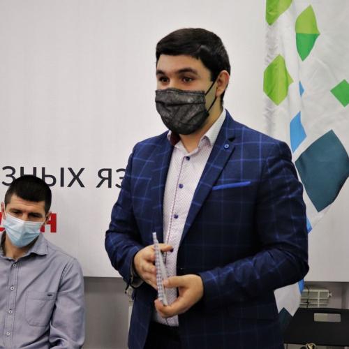 Волонтёрский центр «Добрые сердца» в лице руководителя Ашота Алтуняна, на итоговой встрече добровольческих организаций города Краснодара с начальником Управления по делам молодежи.